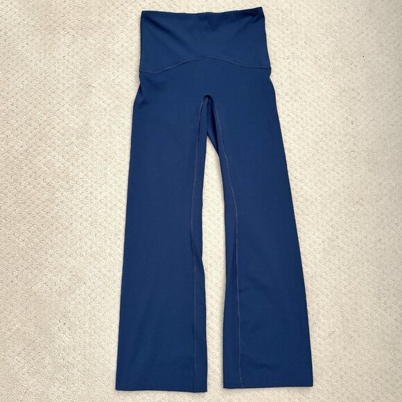 Spanx Booty Boost Flare Pants in Navy Blue Women’s Size Medium Petite - Picture 1 of 7